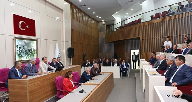 Başkan Tanju Özcan, Muhtarlar Günü Kutlama Komitesi’yle Bir Araya Geldi.