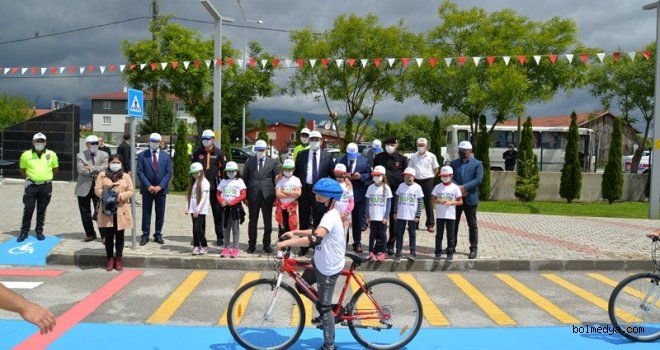 Vali Ümit, Çocuk Trafik Eğitim Parkı'nı İnceledi