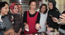 Anneler, Proje Kapsamında Pasta Kurabiye Süslemeciliği Eğitimi Aldı